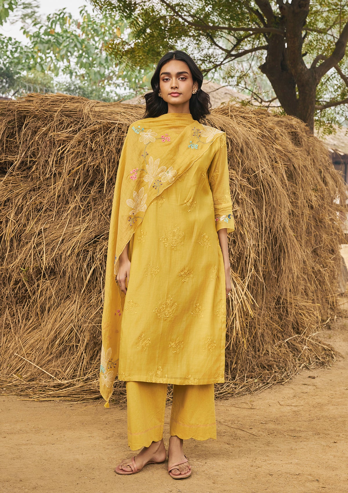 Daffodil Embroidered Kurta Set