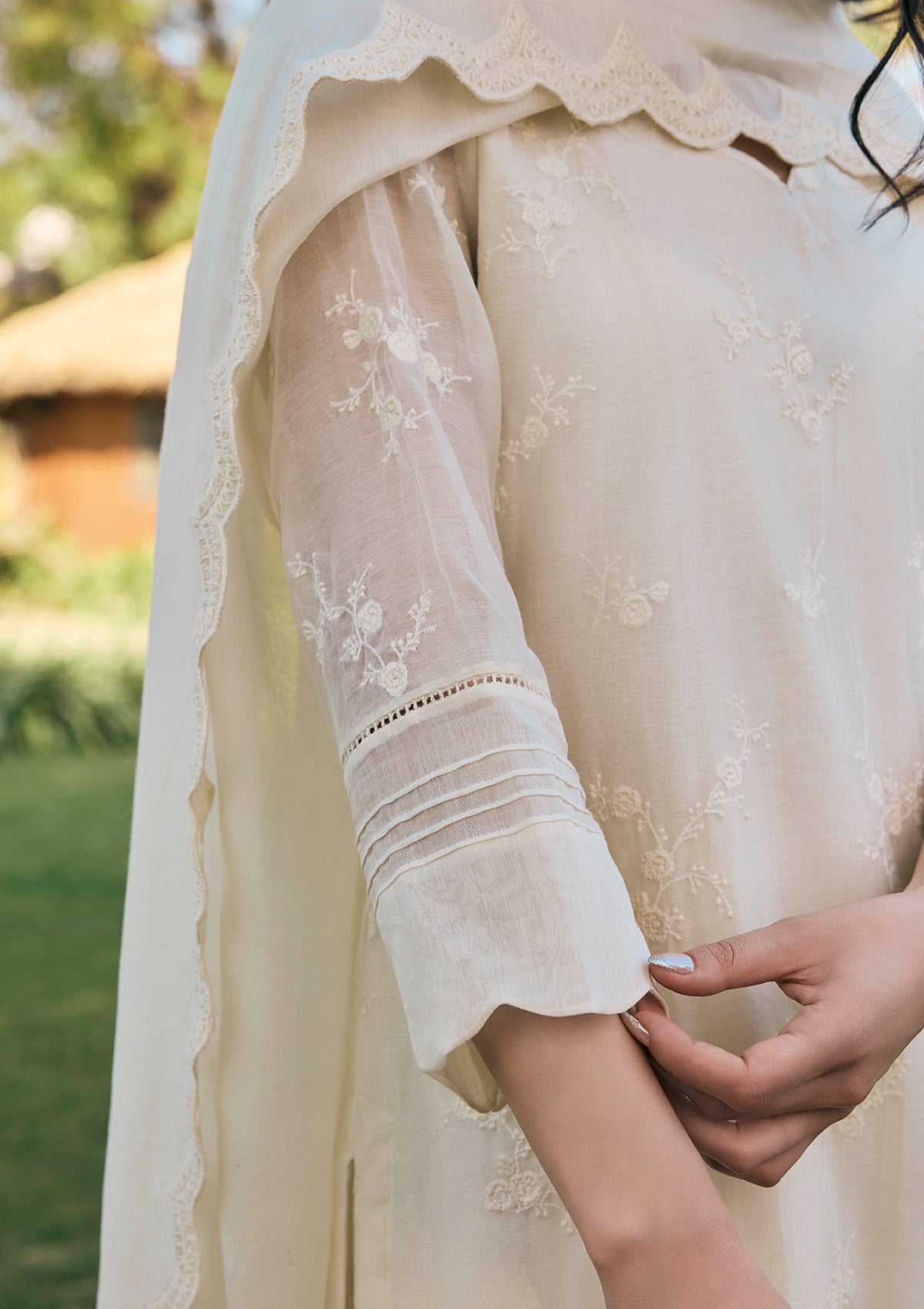 Ecru Thread Embroidered Kurta Set