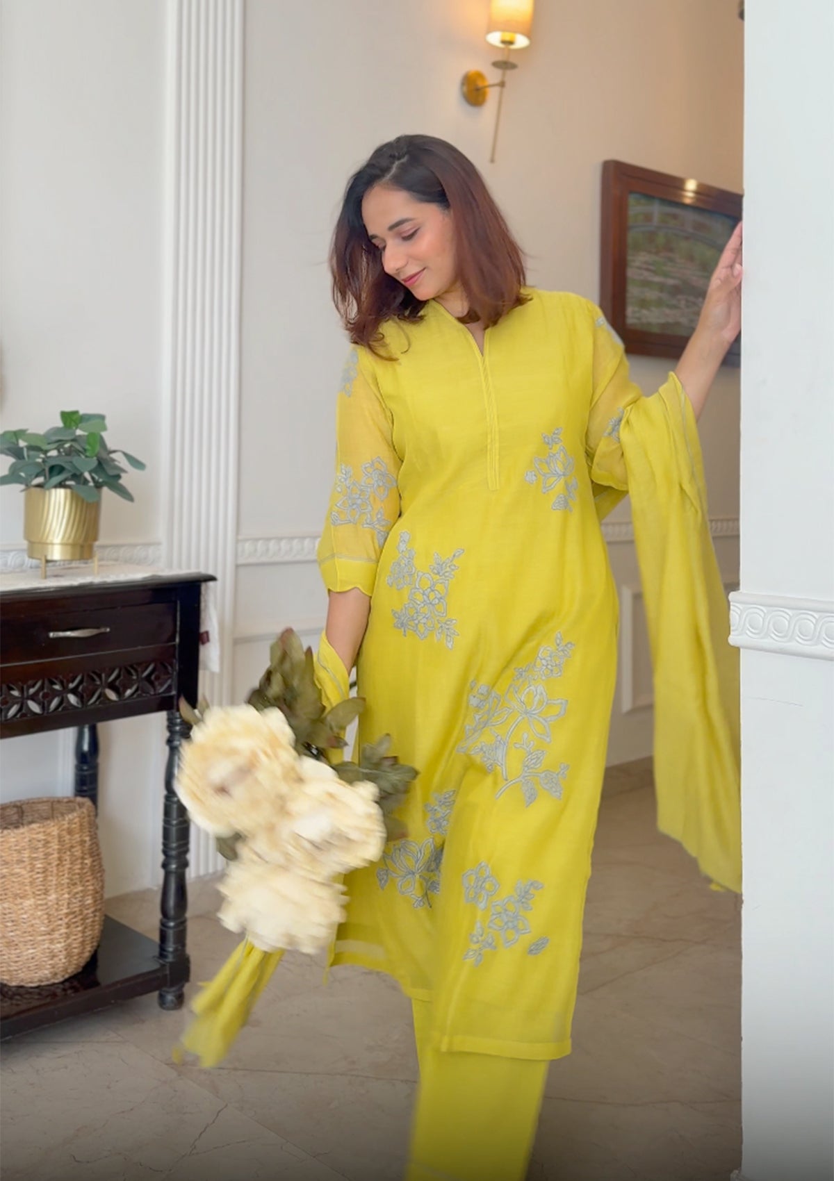 Daffodil Applique Floral Kurta Set