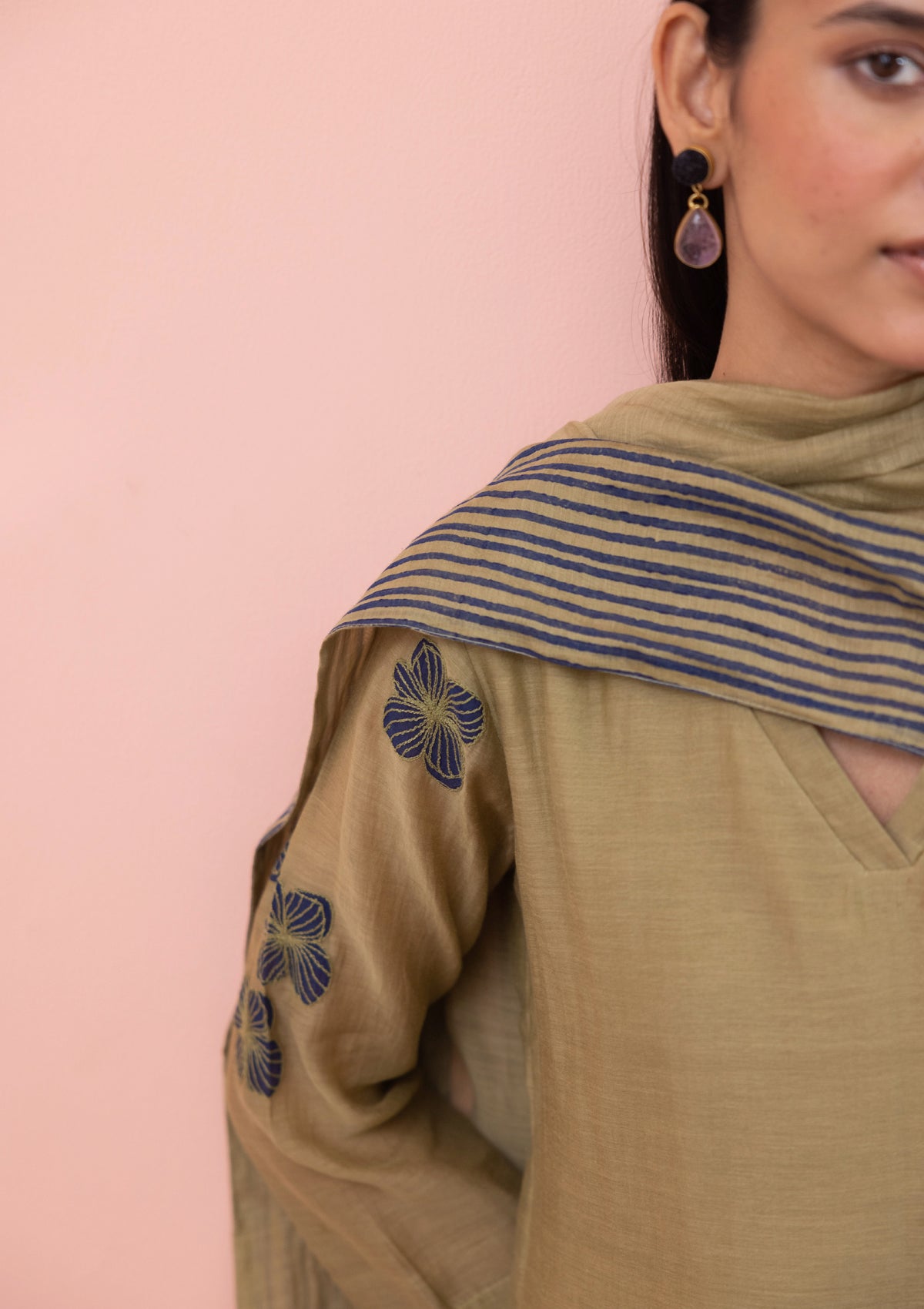 FERN APPLIQUE KURTA SET