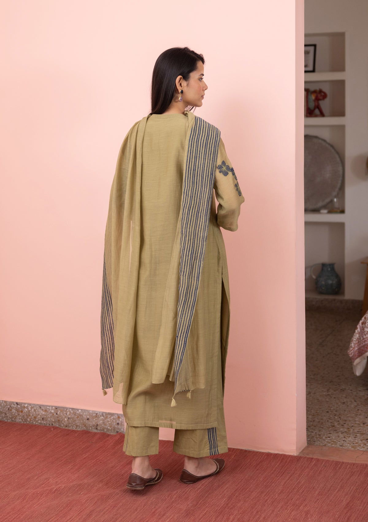 FERN APPLIQUE KURTA SET