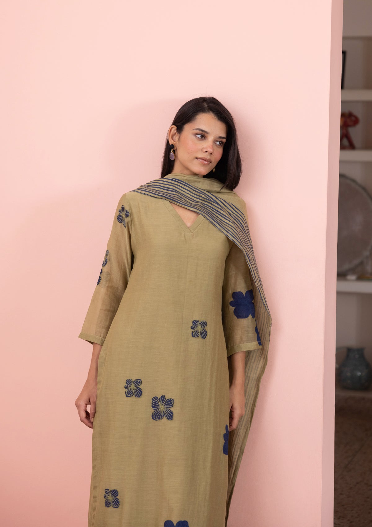 FERN APPLIQUE KURTA SET