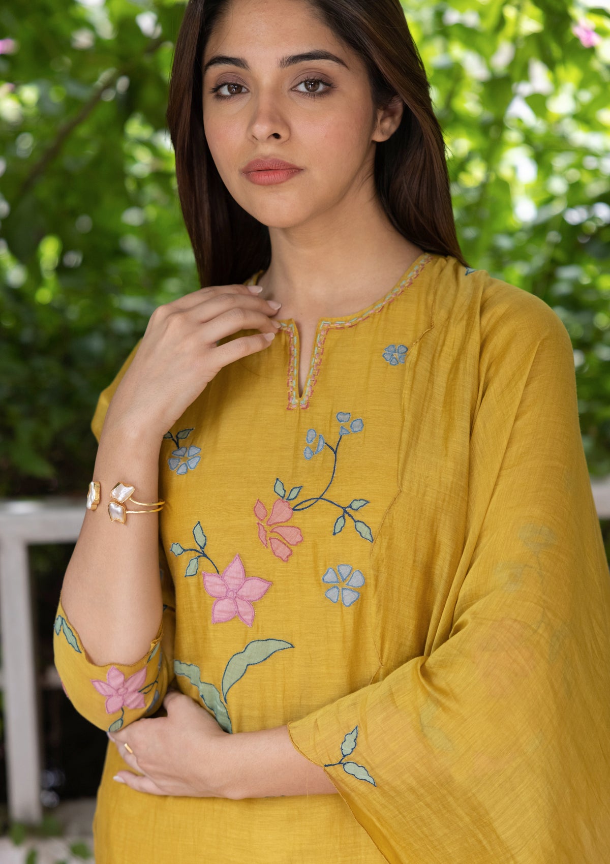 HONEYCOMB APPLIQUE KURTA SET