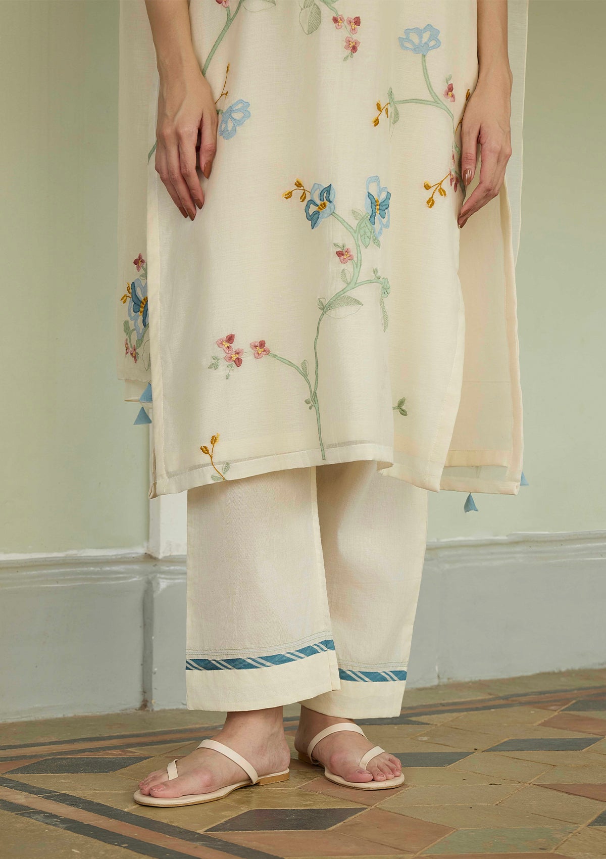 Ivory Applique Kurta Set