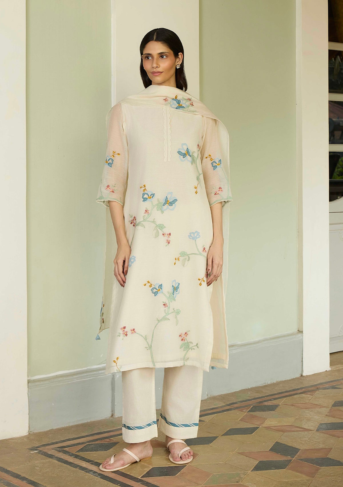 Ivory Applique Kurta Set