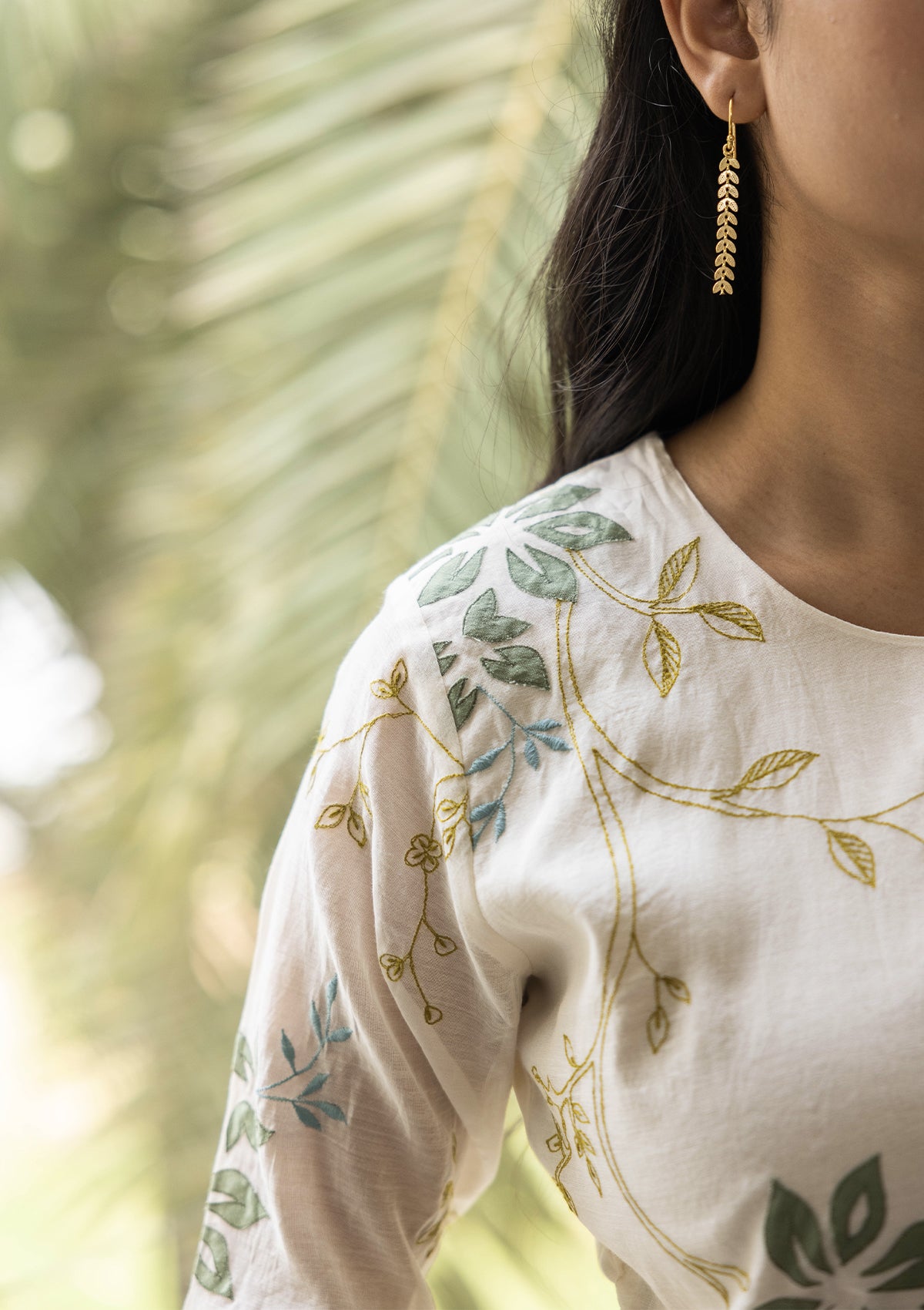 Pearl Embroidered Floral Kurta Set