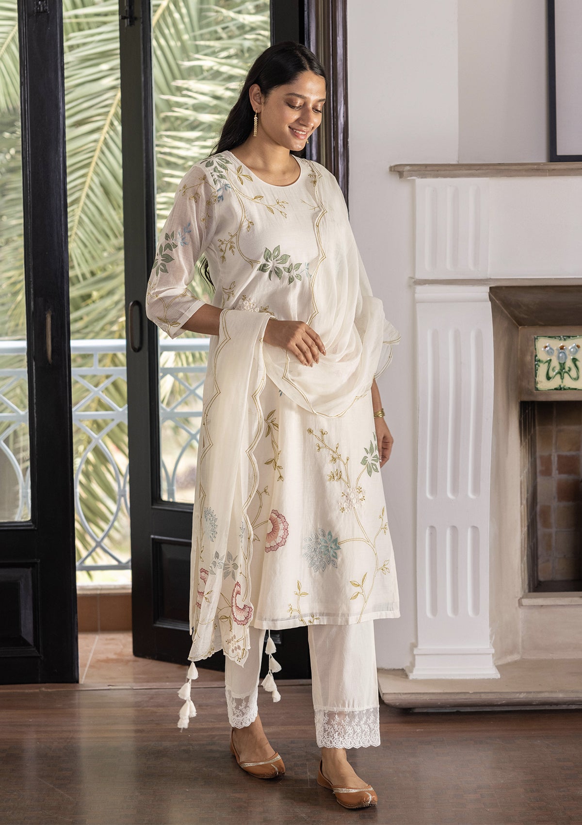 Pearl Embroidered Floral Kurta Set