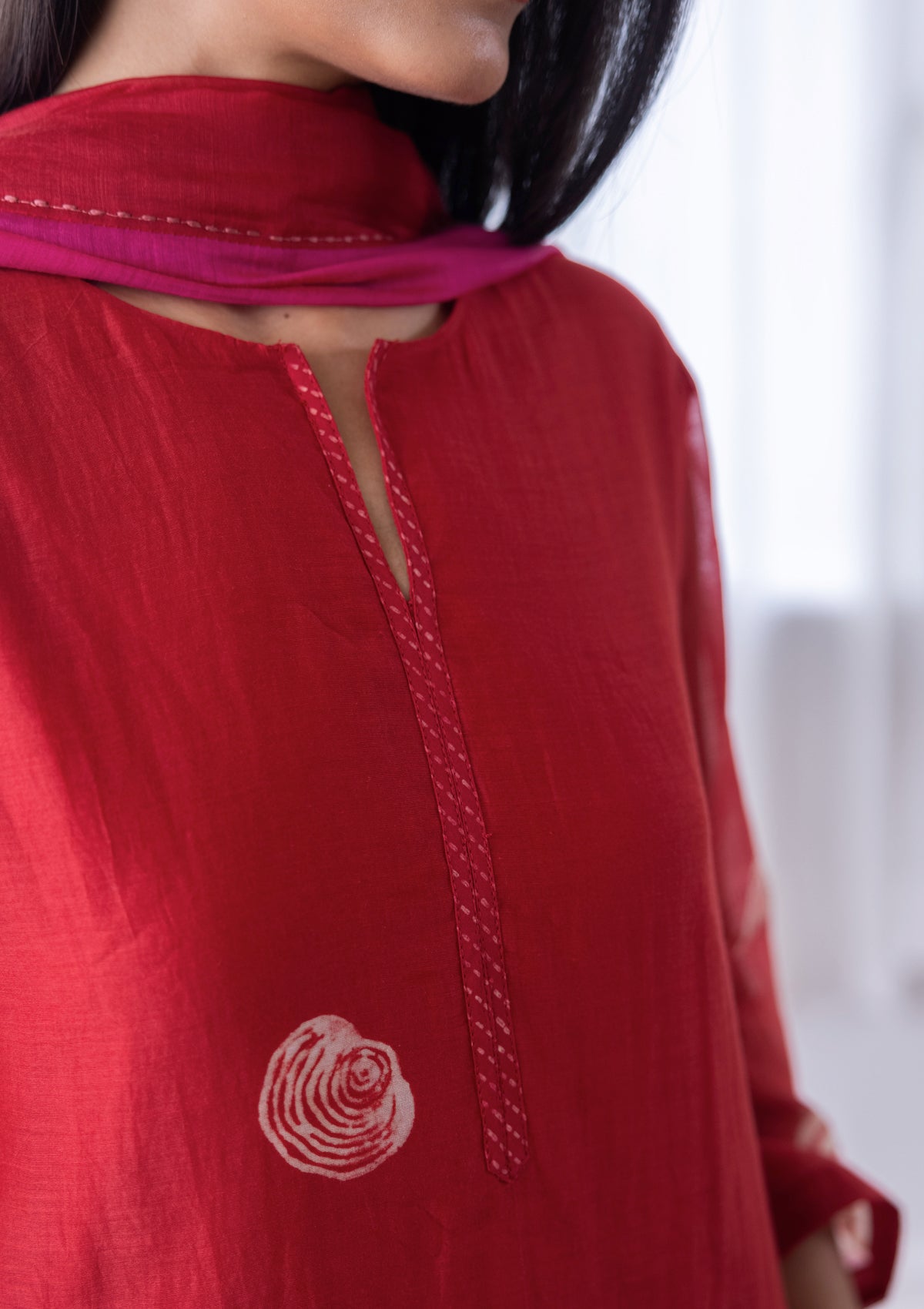 CAMELLIA  FLORAL APPLIQUE KURTA SET