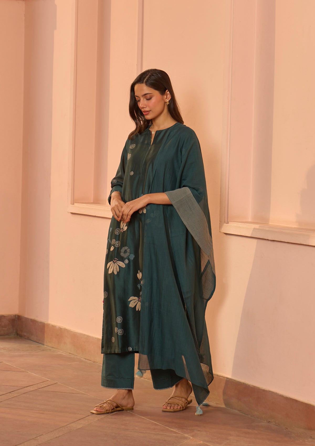Jade Embroidered Kurta Set