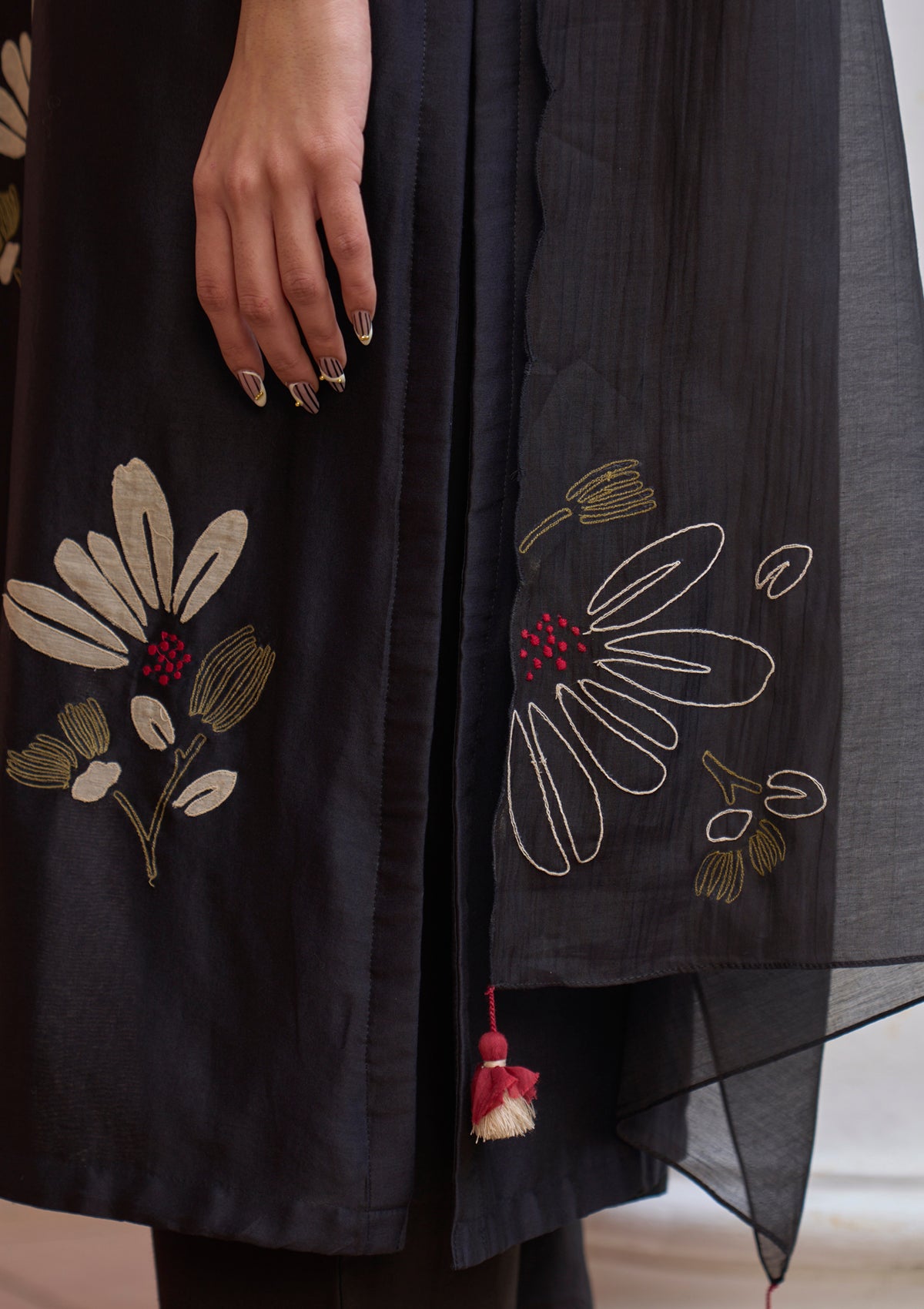 Noir Applique Kurta Set