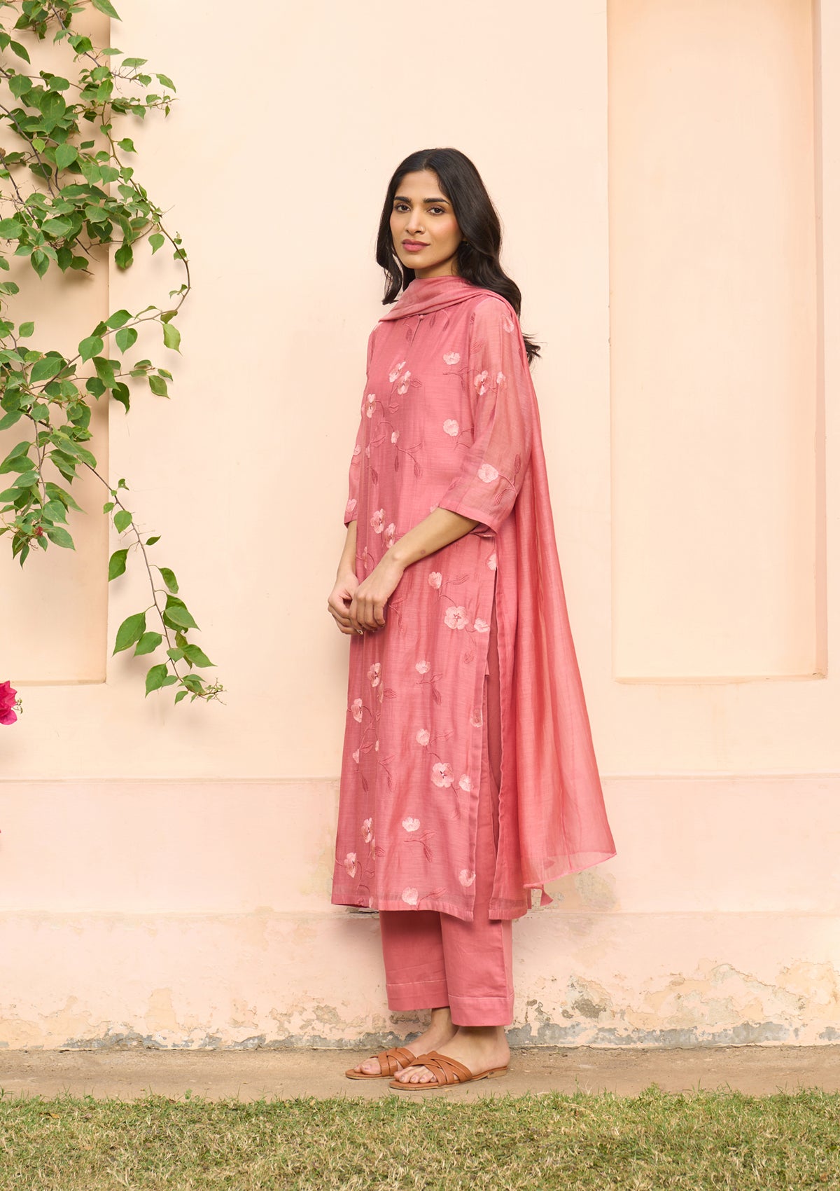 Hibiscus Embroidered Kurta Set