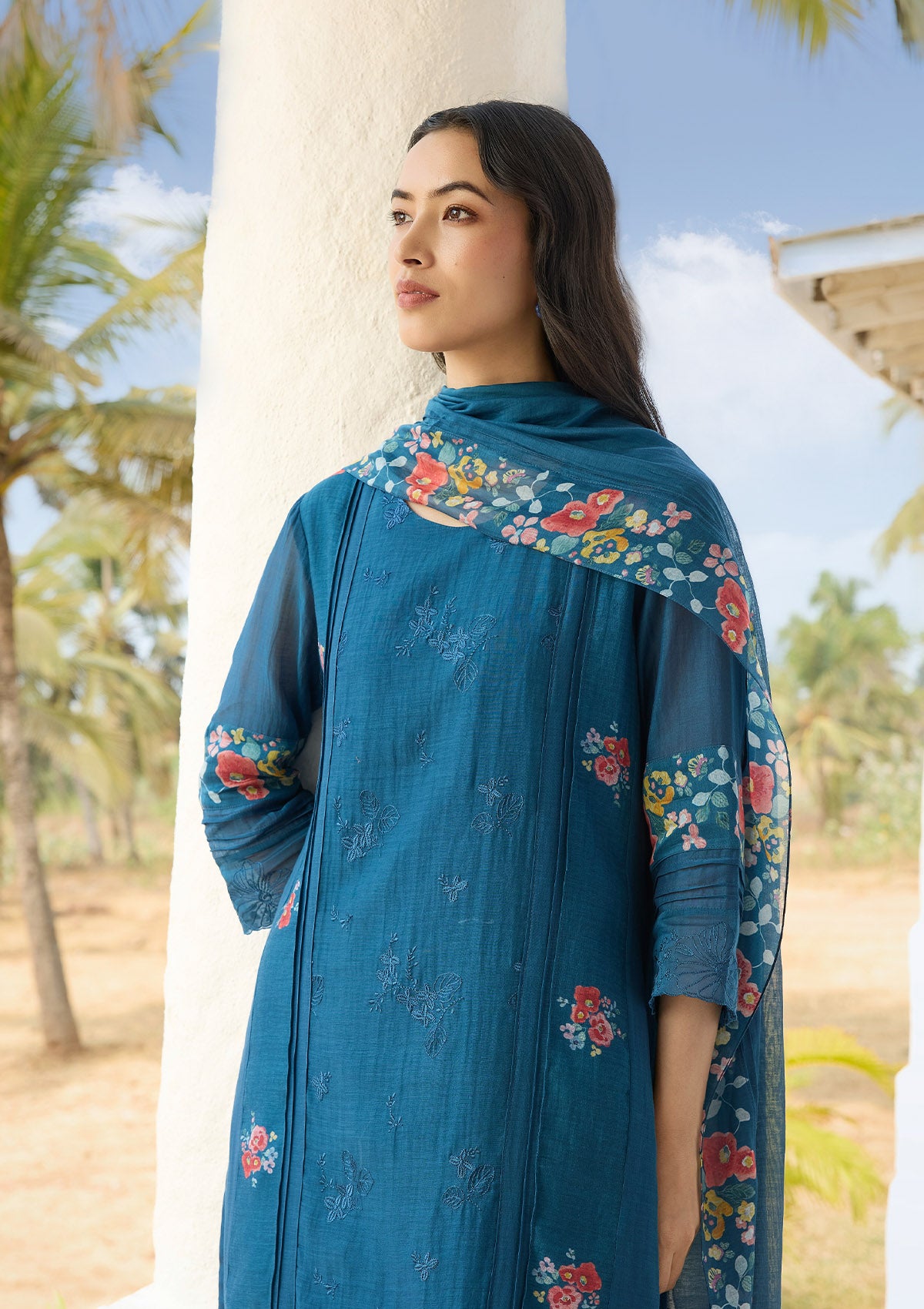 Sapphire Thread Embroidered Kurta Set