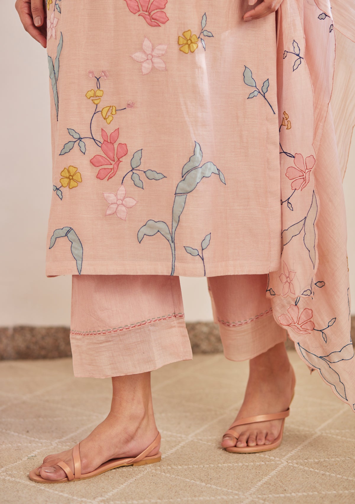 Hibiscus Floral Applique Kurta Set