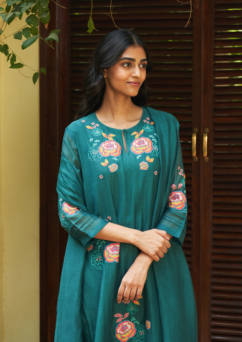 Emerald Floral Embroidered Kurta Set