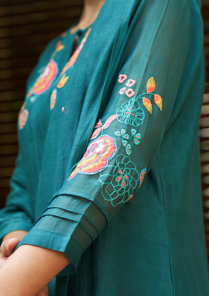 Emerald Floral Embroidered Kurta Set