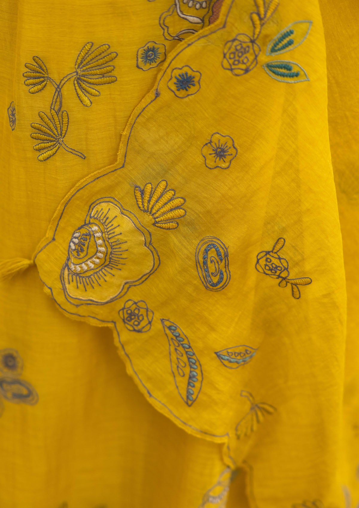 Rue Floral Applique Kurta Set