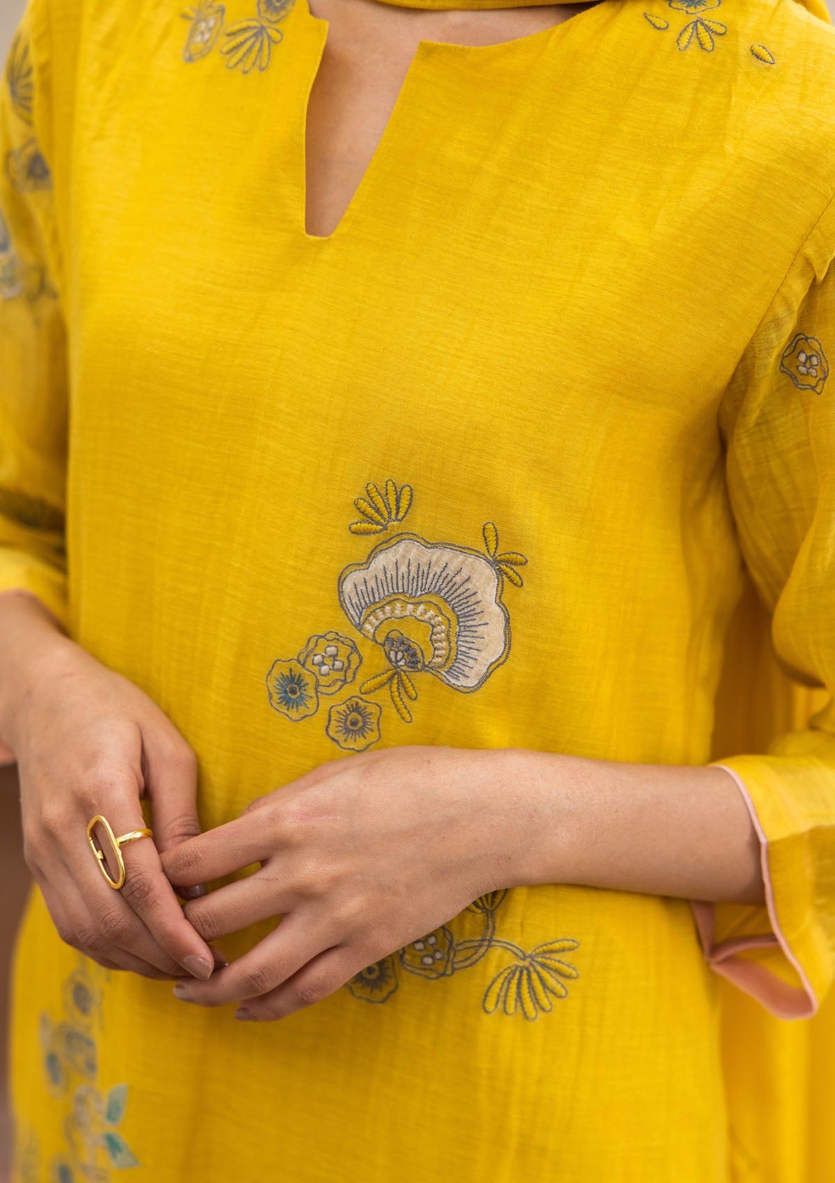 Rue Floral Applique Kurta Set