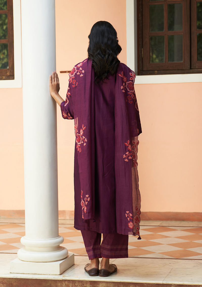 Amethyst Floral Embroidered Kurta Set