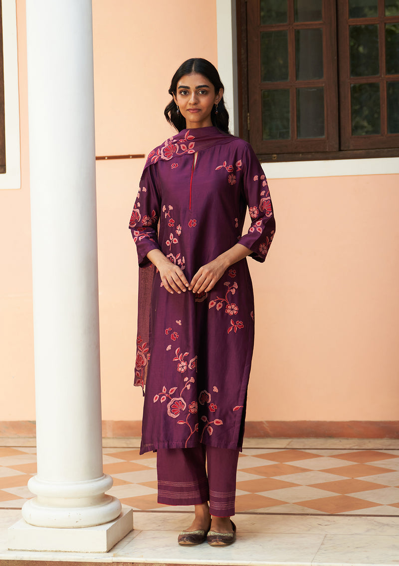 Amethyst Floral Embroidered Kurta Set