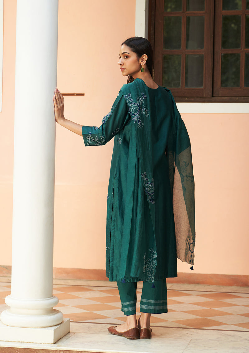 Emerald Floral Embroidered Kurta Set