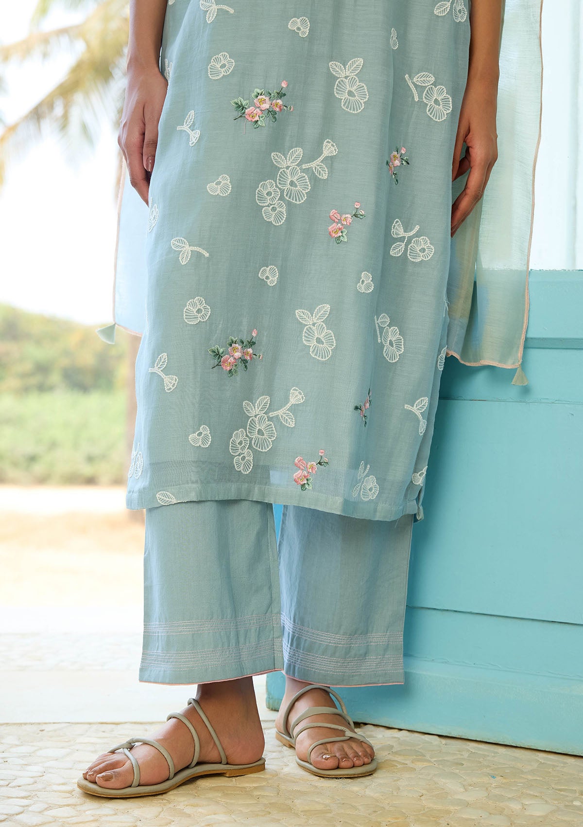 Sky Thread Embroidered Kurta Set