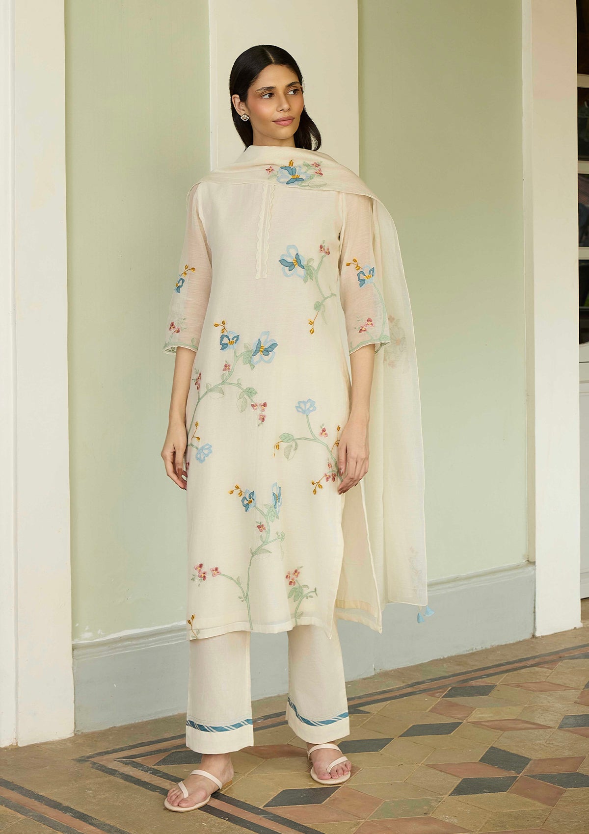 Ivory Applique Kurta Set