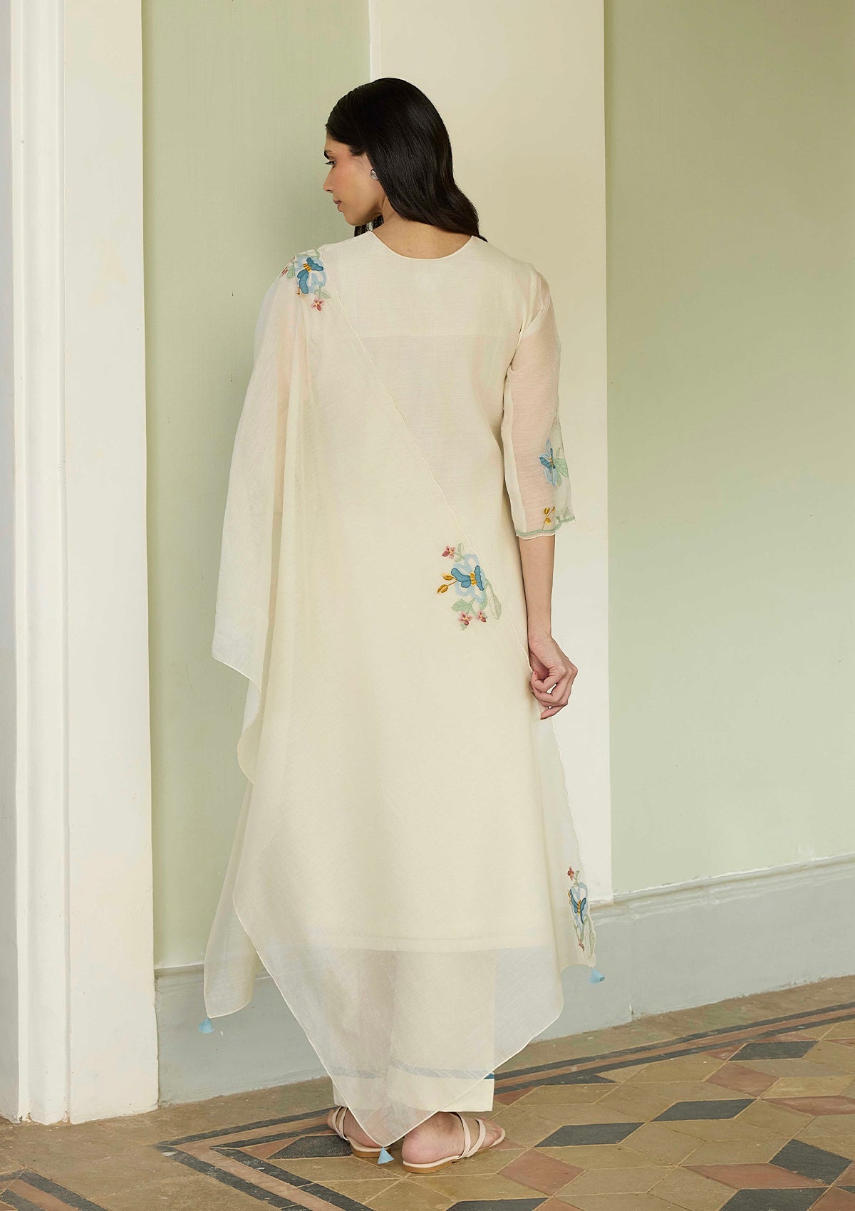 Ivory Applique Kurta Set