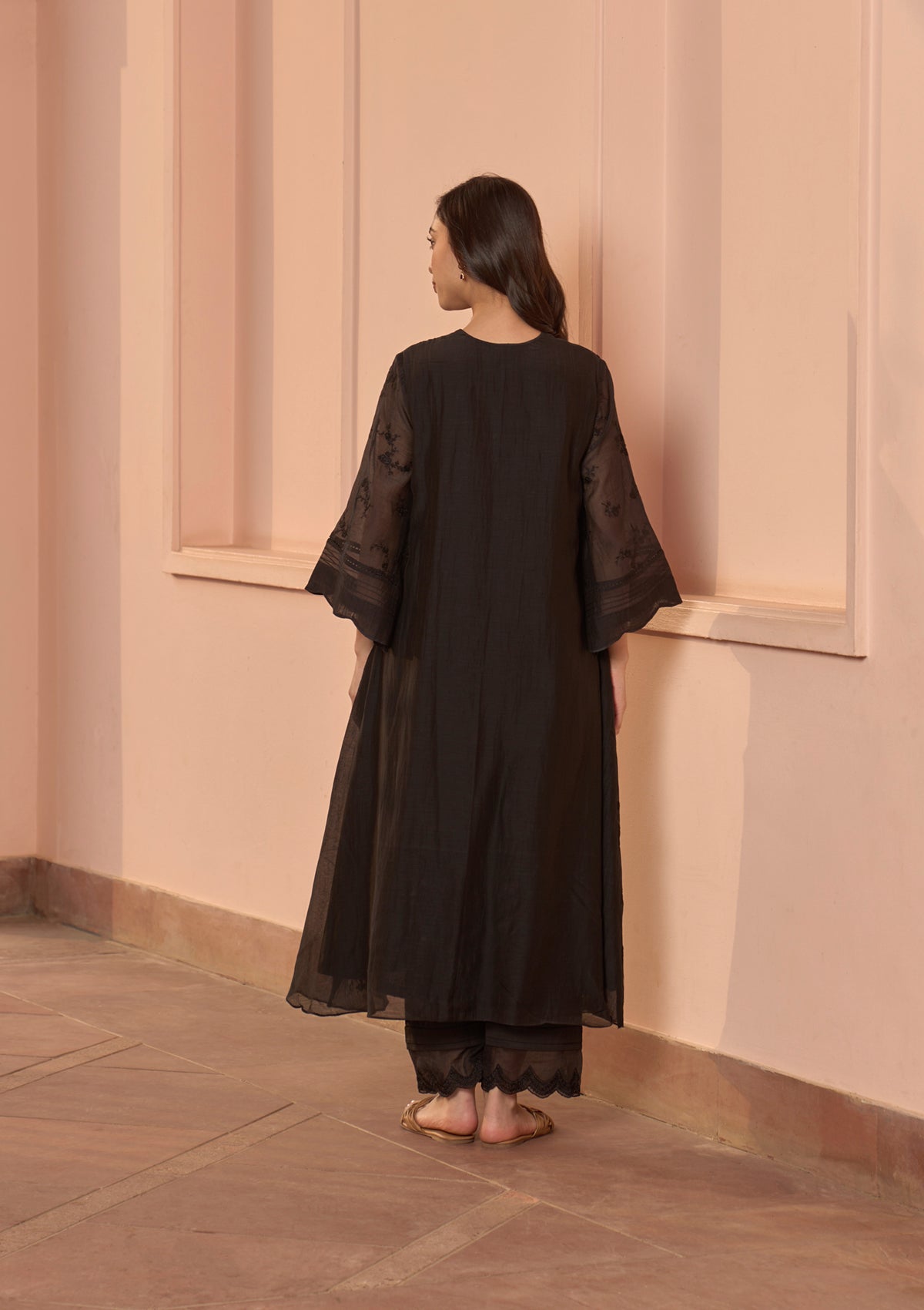 Noir Thread Embroidered Co-ord Set