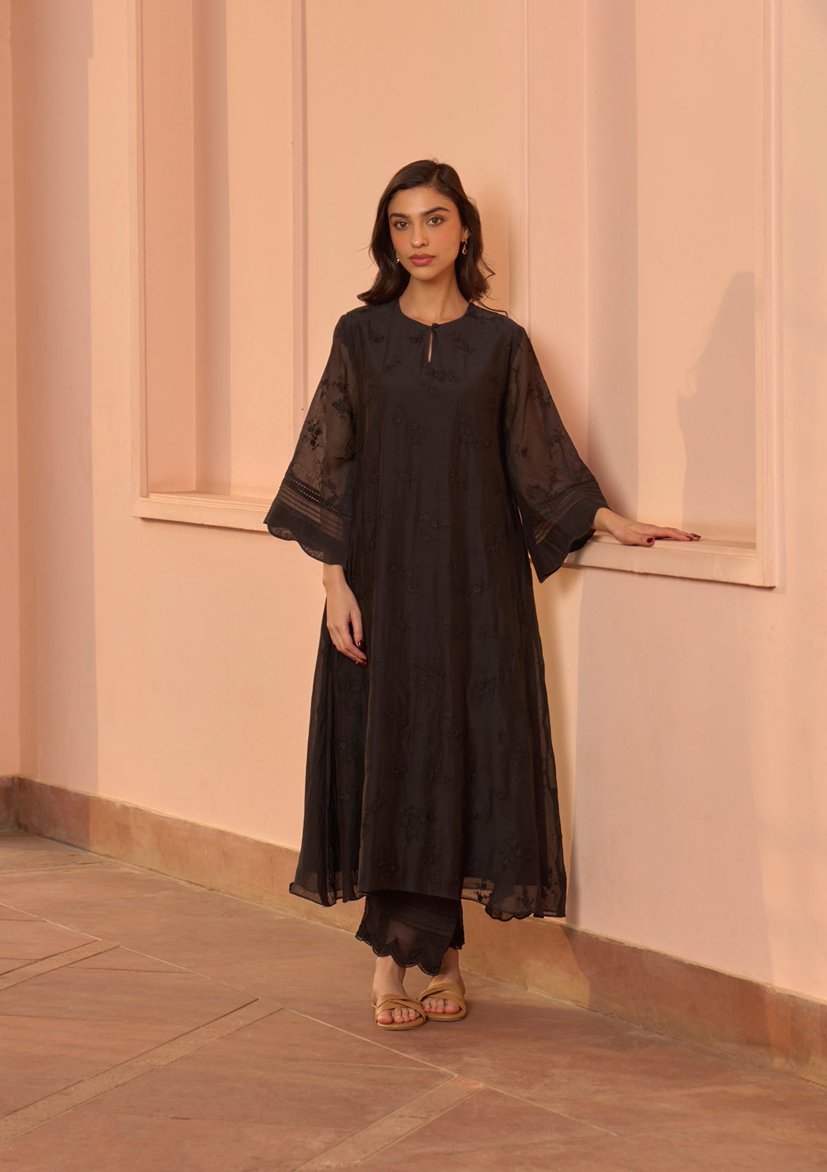 Noir Thread Embroidered Co-ord Set