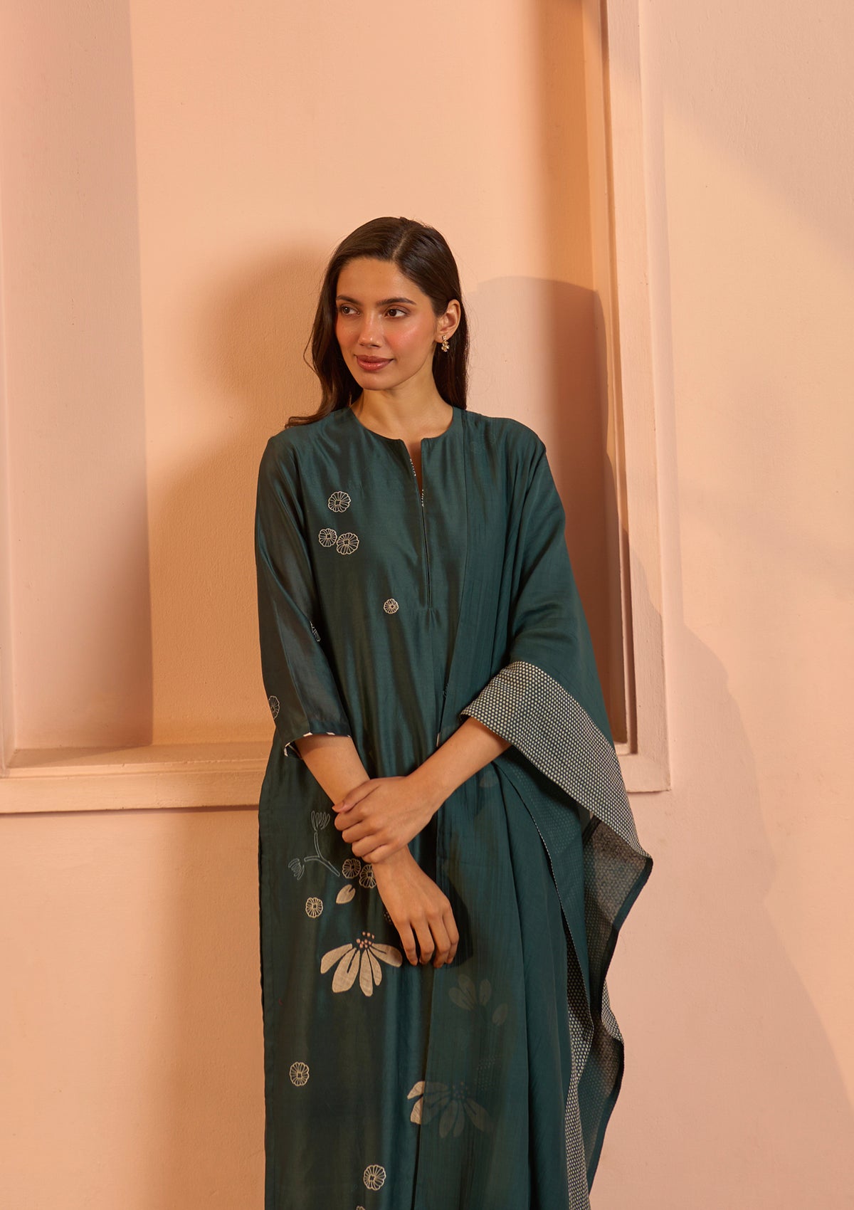 Jade Embroidered Kurta Set