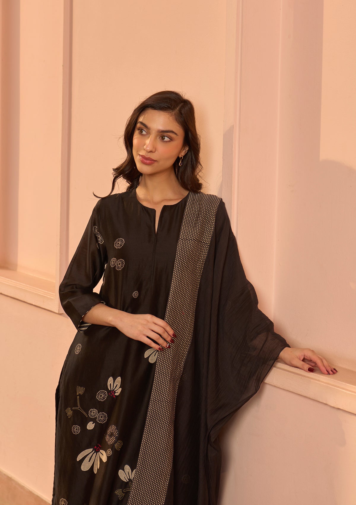 Noir Embroidered Kurta Set