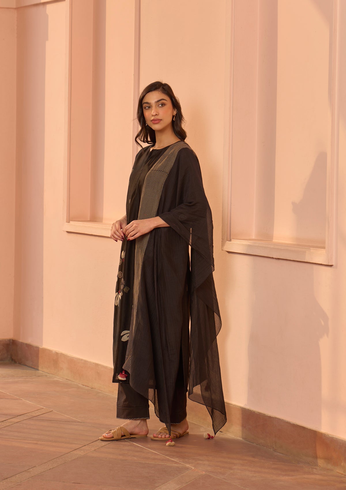 Noir Embroidered Kurta Set