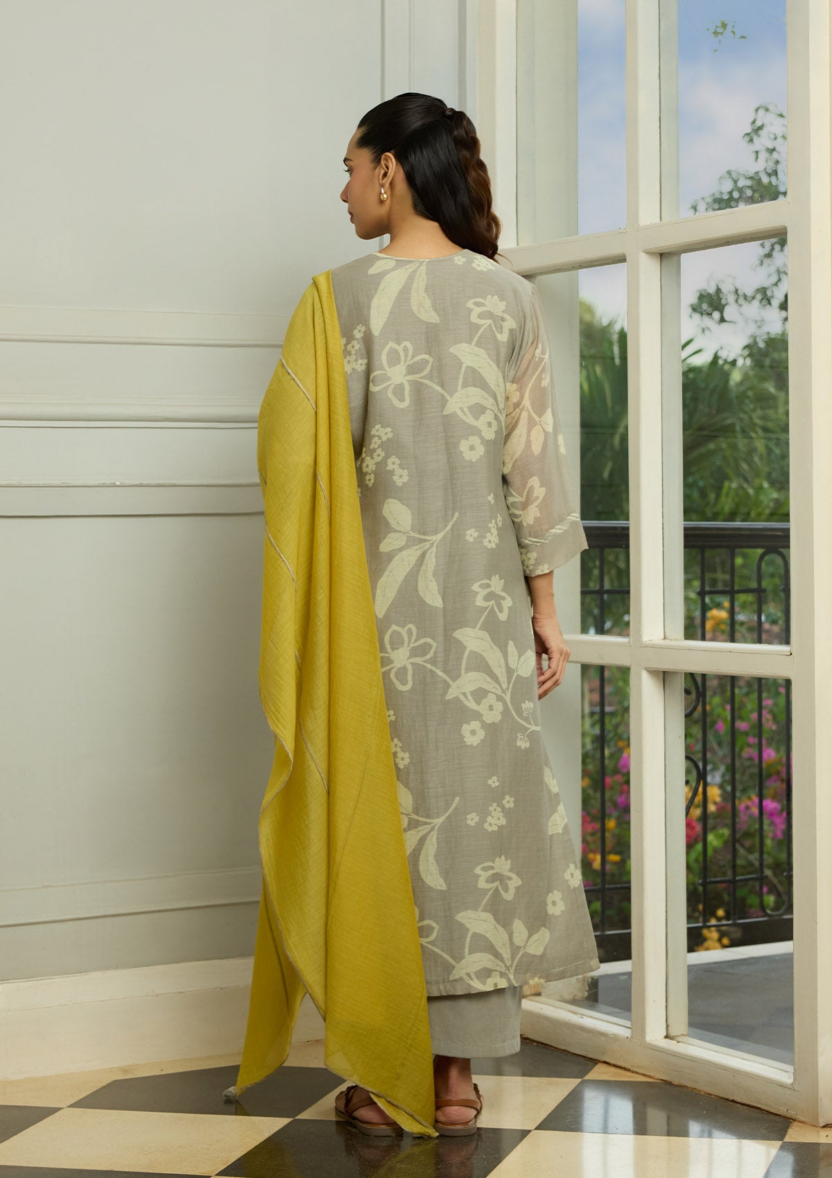Slate Floral Embroidered Kurta Set