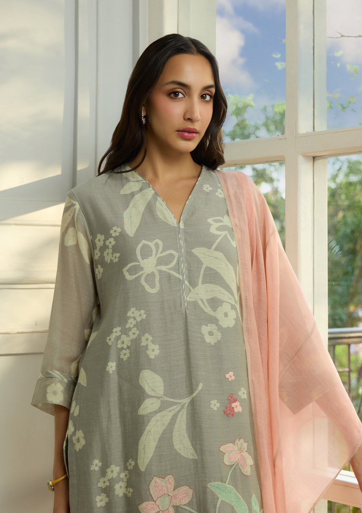 Slate Thread Embroidered Kurta Set