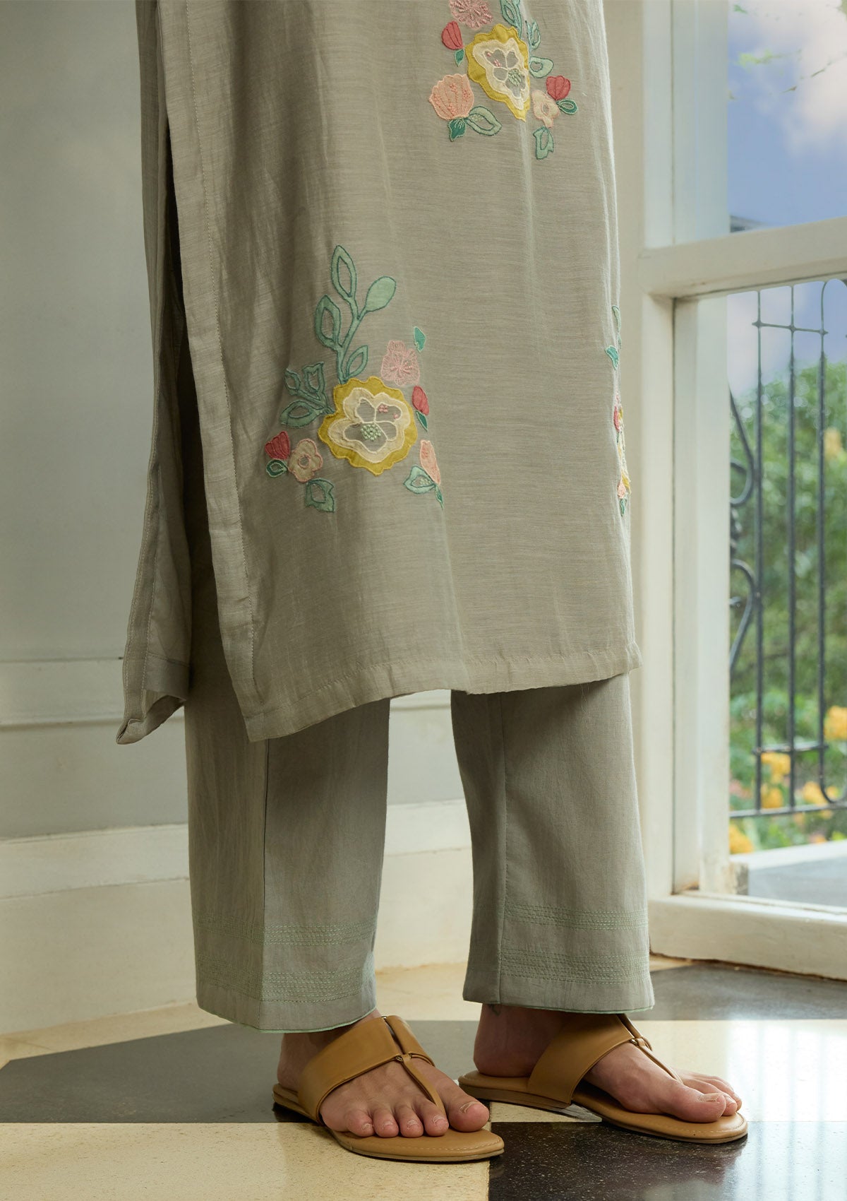 Slate Applique Kurta Set