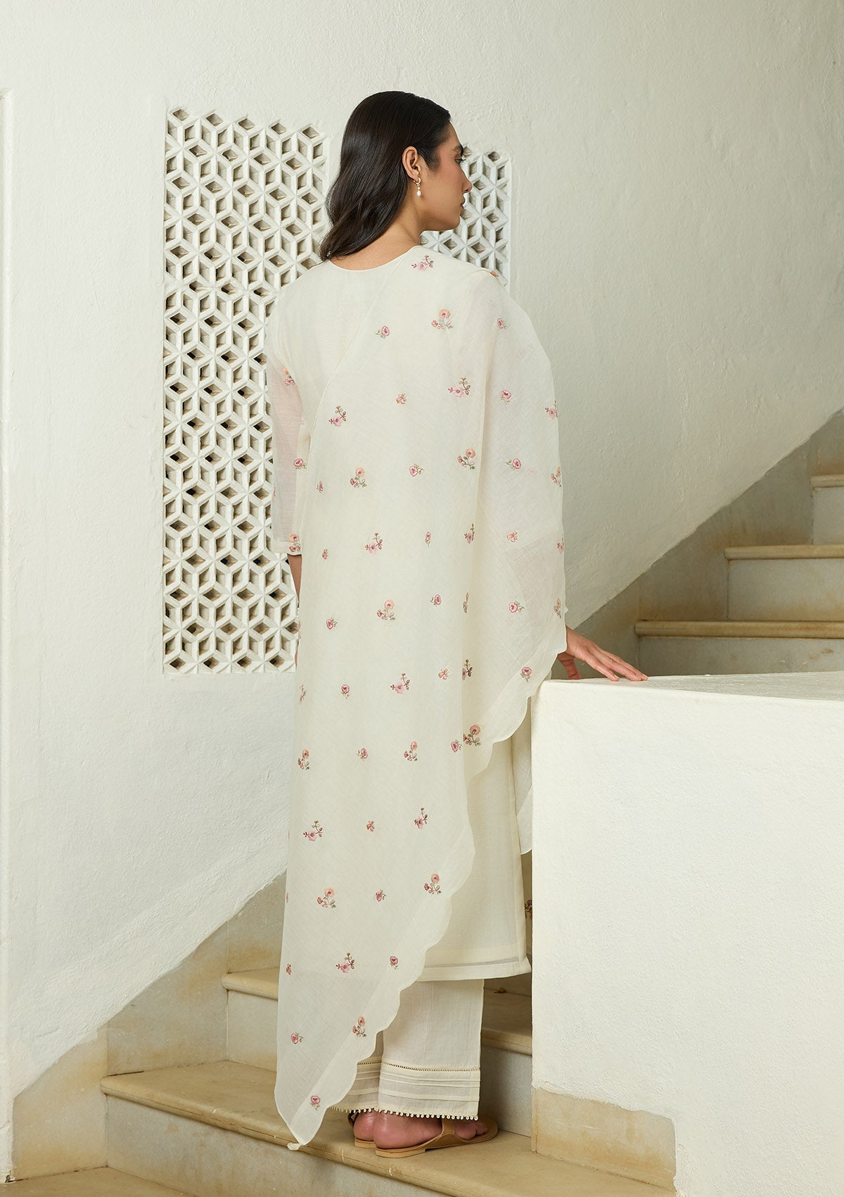 Ivory Floral Embroidered Kurta Set