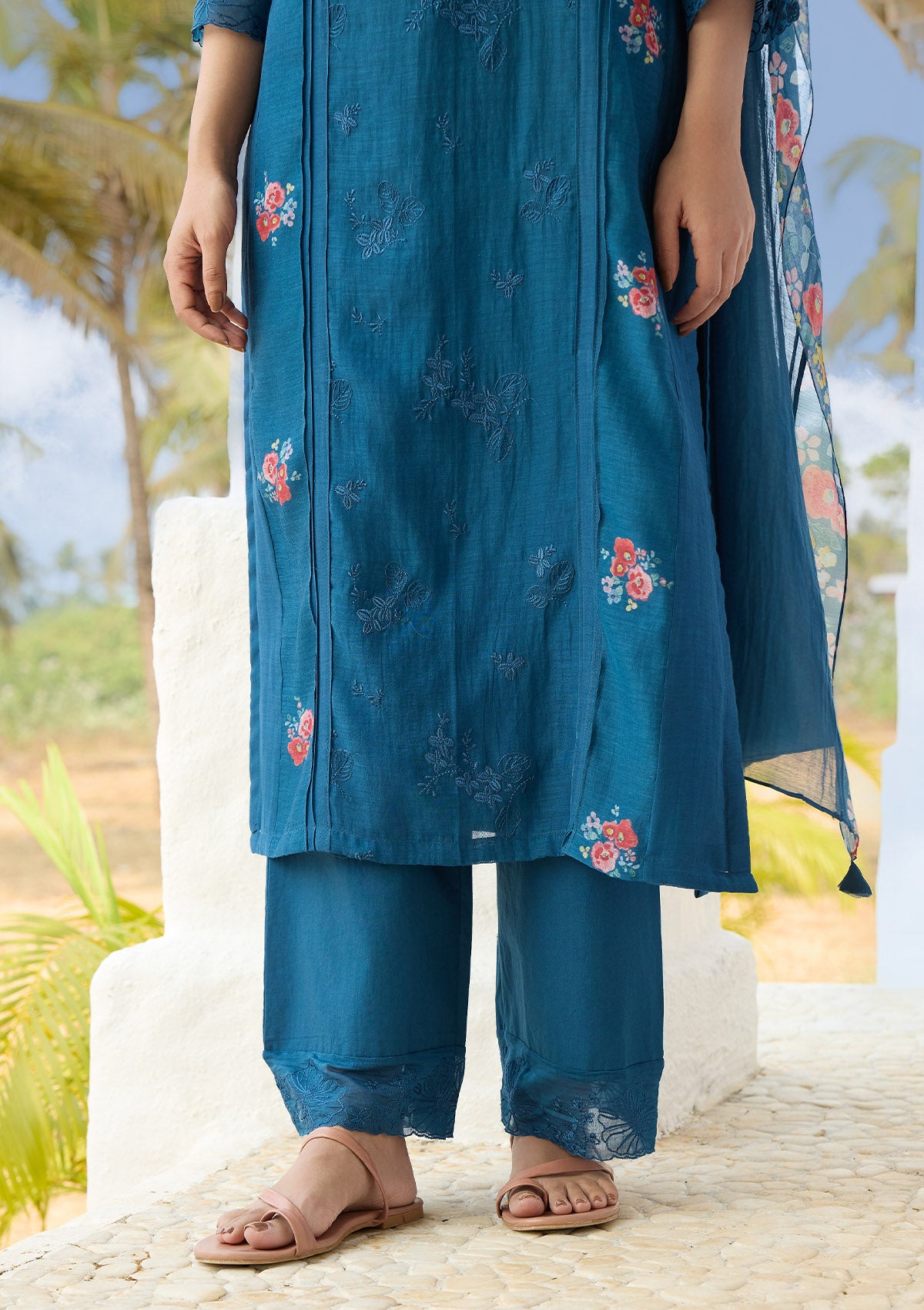 Sapphire Thread Embroidered Kurta Set