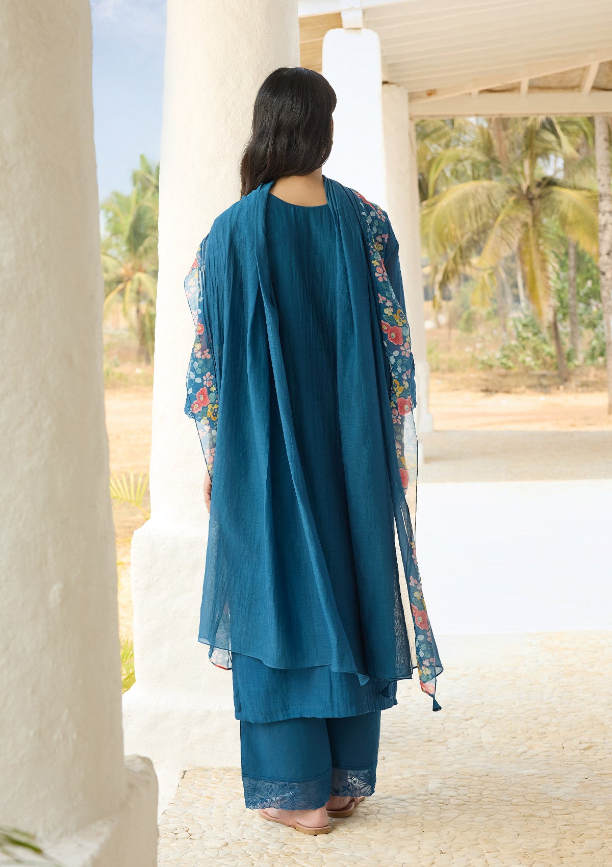 Sapphire Thread Embroidered Kurta Set
