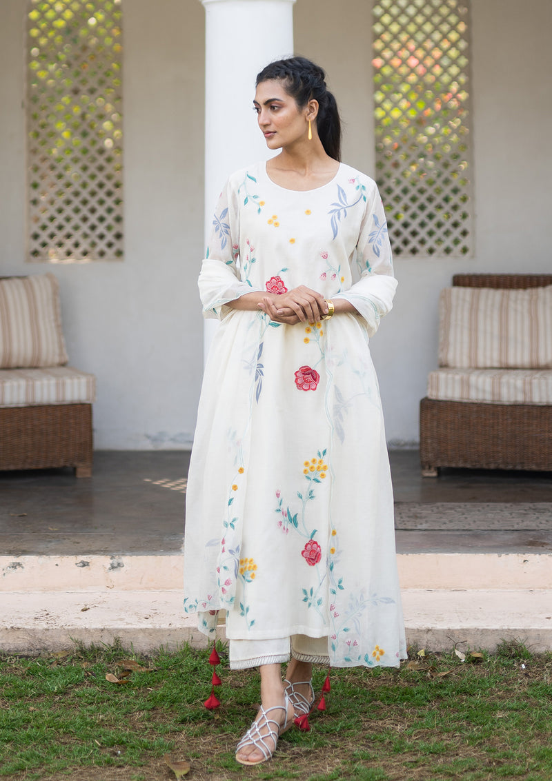 Pearl Applique Kurta Set